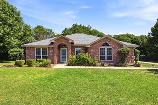 731 Hill Meadow Drive, Midlothian, TX 76065