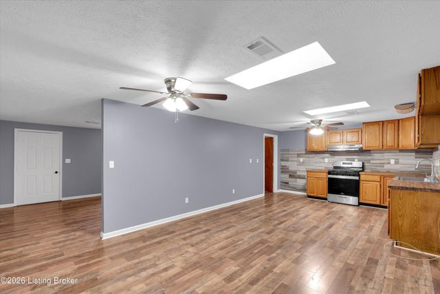 3070 Ashes Creek Ln, Bloomfield, KY 40008