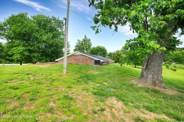 3070 Ashes Creek Ln, Bloomfield, KY 40008