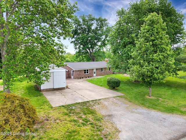3070 Ashes Creek Ln, Bloomfield, KY 40008