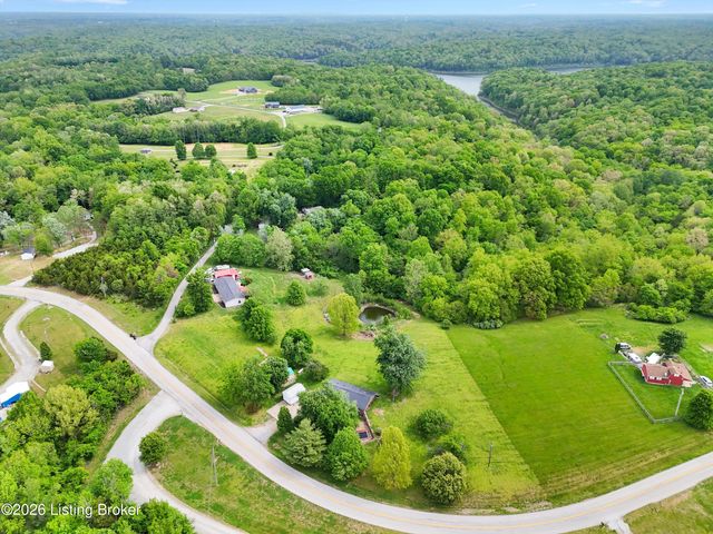 3070 Ashes Creek Ln, Bloomfield, KY 40008
