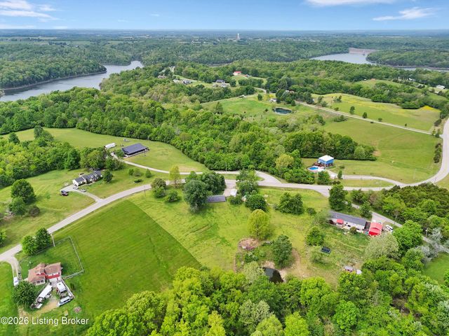 3070 Ashes Creek Ln, Bloomfield, KY 40008