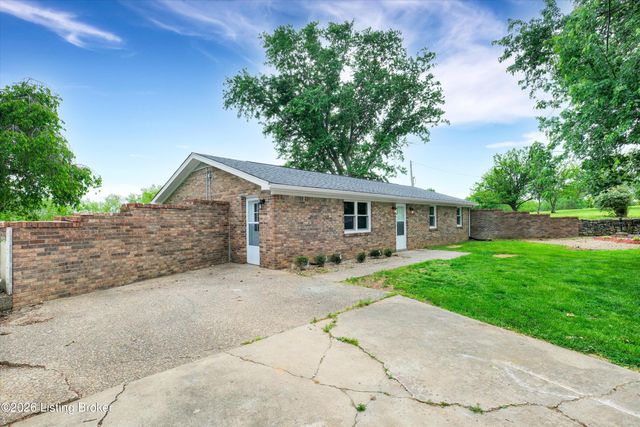 3070 Ashes Creek Ln, Bloomfield, KY 40008