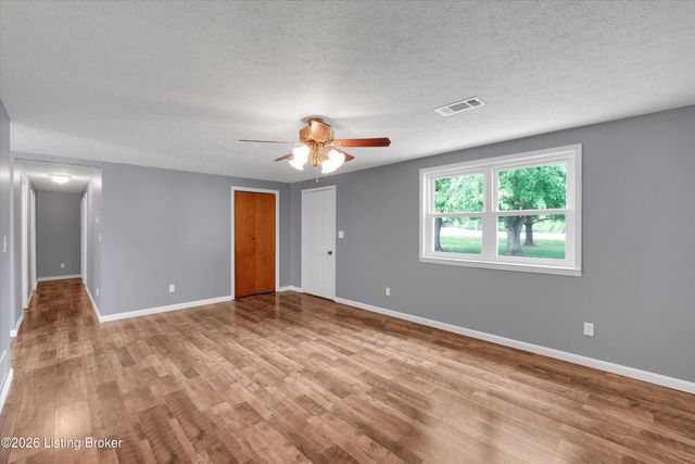 3070 Ashes Creek Ln, Bloomfield, KY 40008