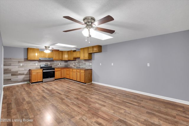 3070 Ashes Creek Ln, Bloomfield, KY 40008
