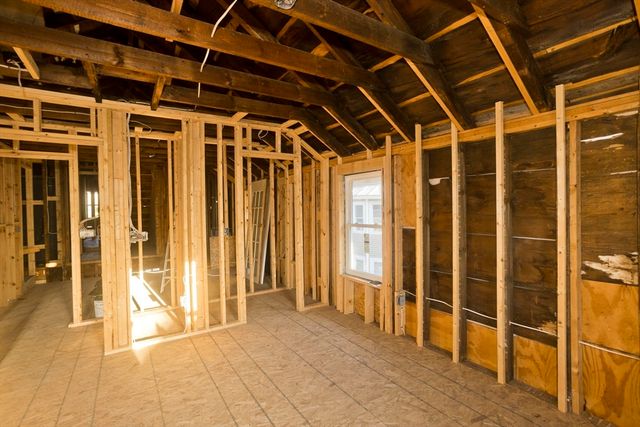 86-88 Conway St, Greenfield, MA 01301