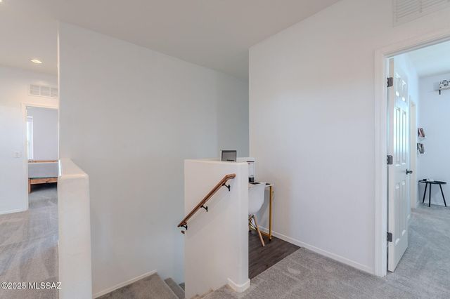 1090 E Lyle Canyon Drive, Sahuarita, AZ 85629