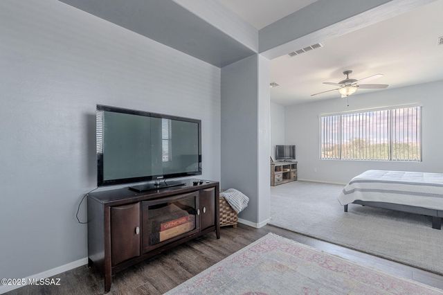 1090 E Lyle Canyon Drive, Sahuarita, AZ 85629