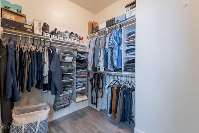 1090 E Lyle Canyon Drive, Sahuarita, AZ 85629