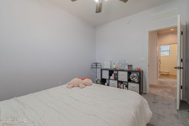 1090 E Lyle Canyon Drive, Sahuarita, AZ 85629