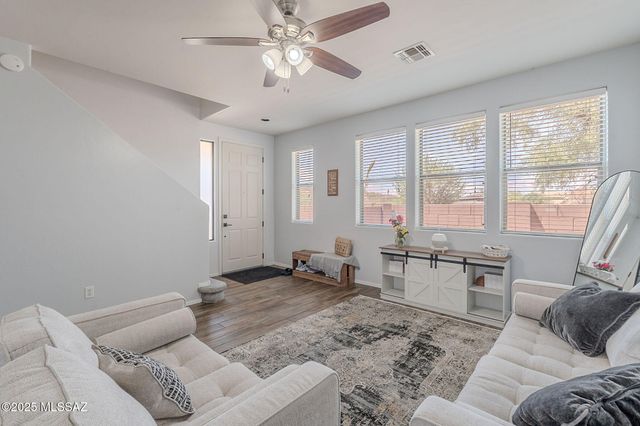 1090 E Lyle Canyon Drive, Sahuarita, AZ 85629