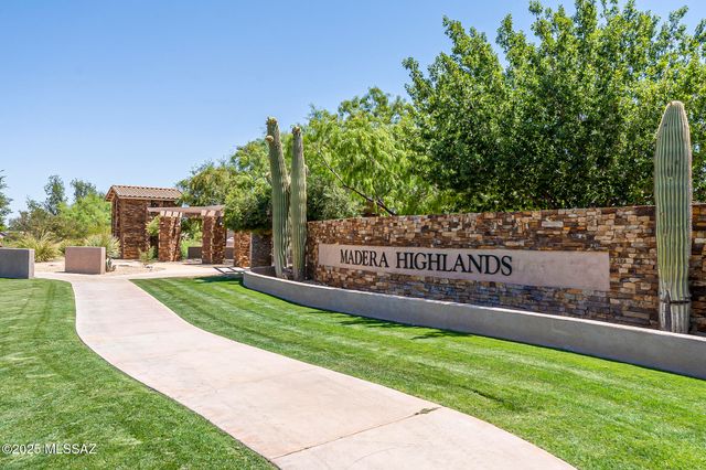 1090 E Lyle Canyon Drive, Sahuarita, AZ 85629