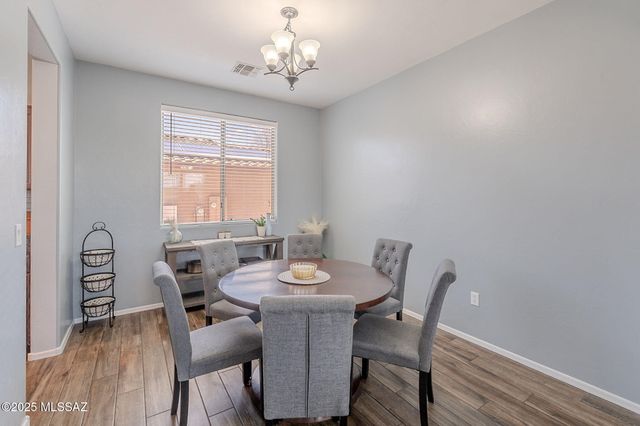 1090 E Lyle Canyon Drive, Sahuarita, AZ 85629