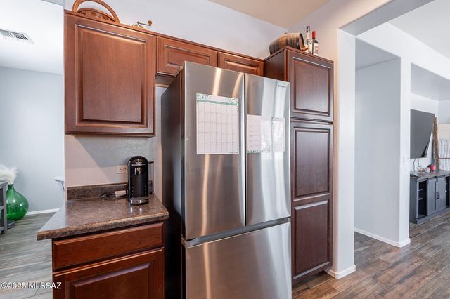 1090 E Lyle Canyon Drive, Sahuarita, AZ 85629