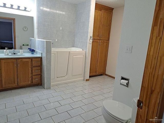 407 Saturn Street, Mission, TX 78572