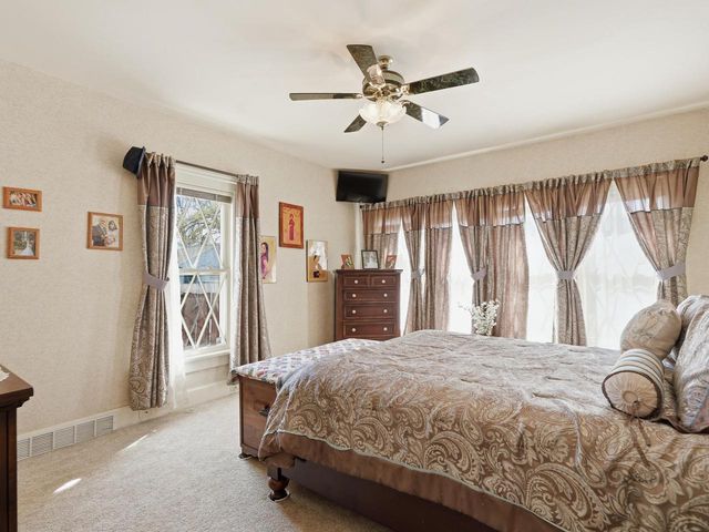 1504 Deane BOULEVARD, Racine, WI 53405