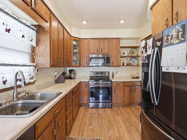 1504 Deane BOULEVARD, Racine, WI 53405