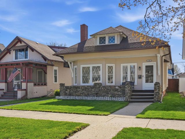 1504 Deane BOULEVARD, Racine, WI 53405
