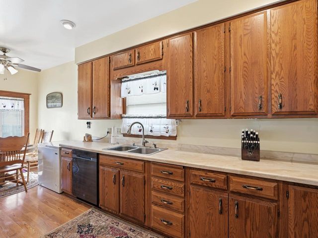 1504 Deane BOULEVARD, Racine, WI 53405