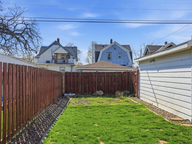 1504 Deane BOULEVARD, Racine, WI 53405