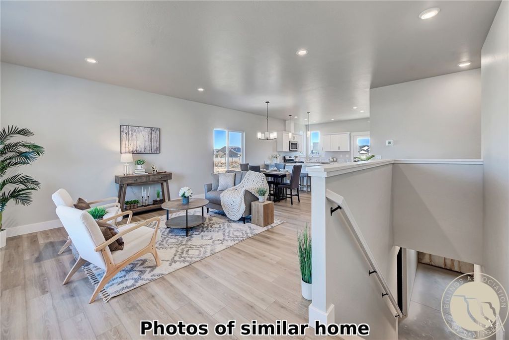 932 Madrid Drive, Billings, MT 59105 photo 2