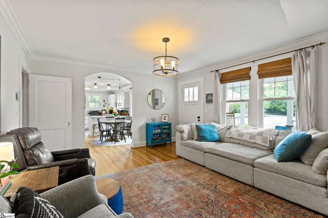 10 Keith Drive, Greenville, SC 29607