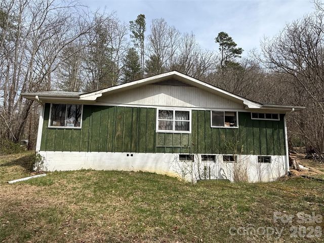 57 N Fork Road, Barnardsville, NC 28709
