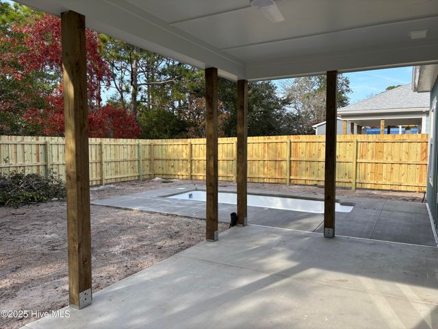 163 NW 4th Street, Oak Island, NC 28465