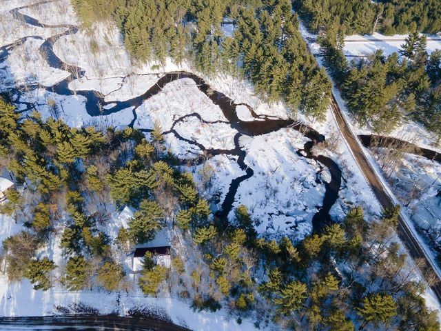 1094 10th Avenue, Hancock, WI 54943