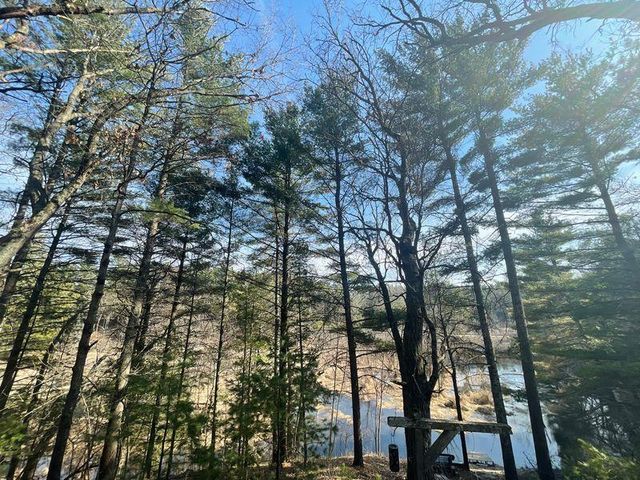 1094 10th Avenue, Hancock, WI 54943