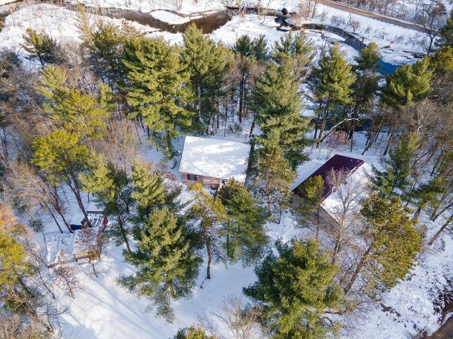 1094 10th Avenue, Hancock, WI 54943