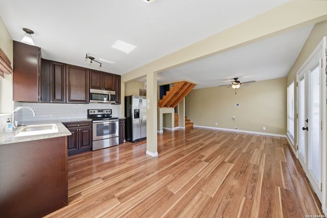 1568 Blueridge Dr, Canyon Lake, TX 78133