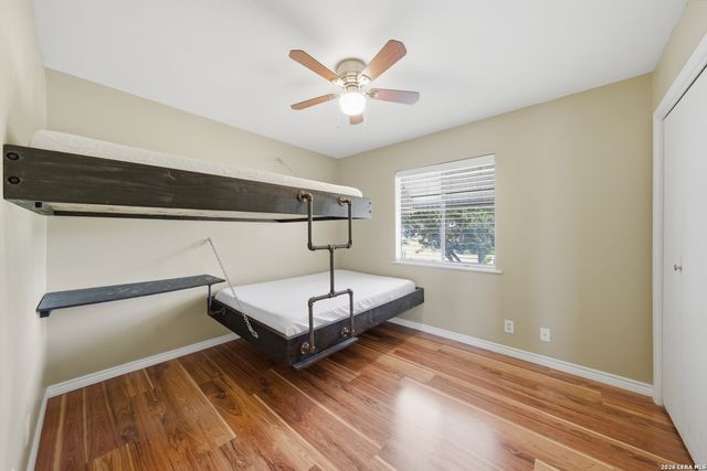 1568 Blueridge Dr, Canyon Lake, TX 78133