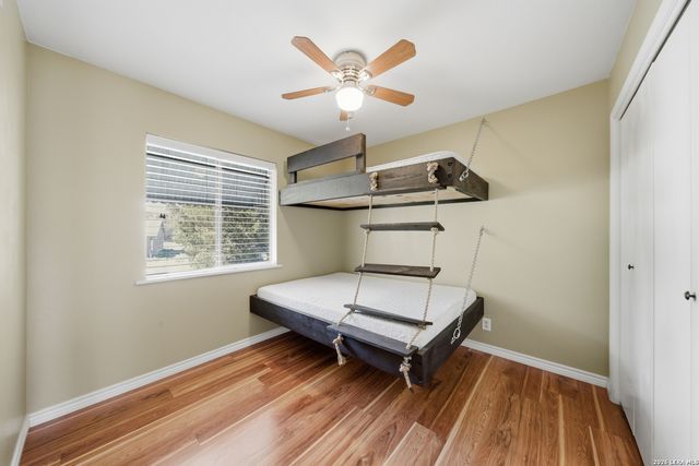 1568 Blueridge Dr, Canyon Lake, TX 78133