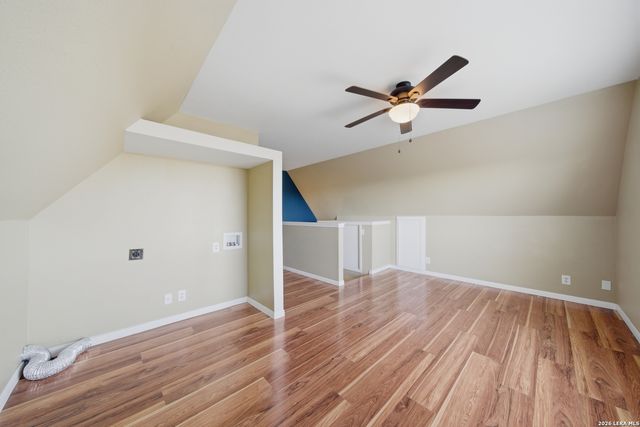 1568 Blueridge Dr, Canyon Lake, TX 78133