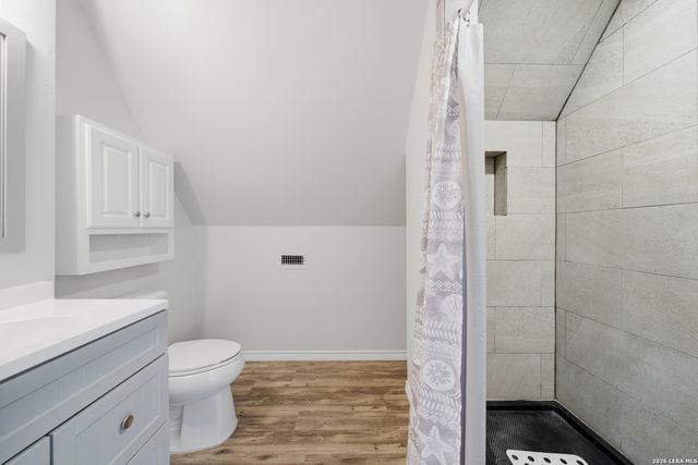 1568 Blueridge Dr, Canyon Lake, TX 78133