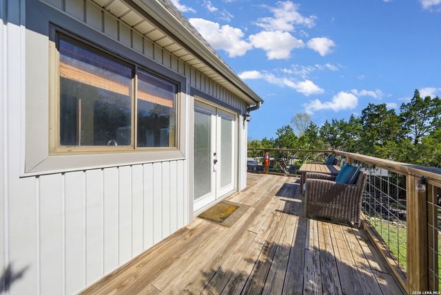 1568 Blueridge Dr, Canyon Lake, TX 78133