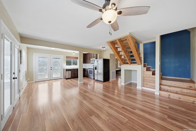 1568 Blueridge Dr, Canyon Lake, TX 78133