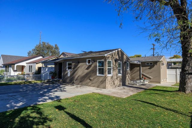 1705 Miller Ave, Modesto, CA 95354