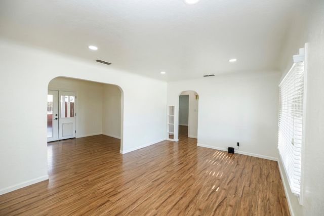 1705 Miller Ave, Modesto, CA 95354