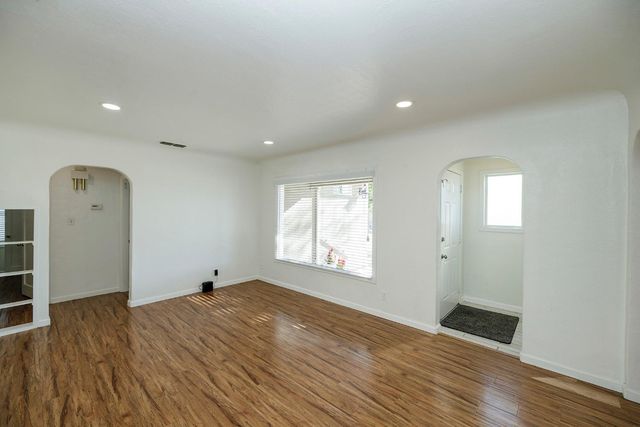 1705 Miller Ave, Modesto, CA 95354