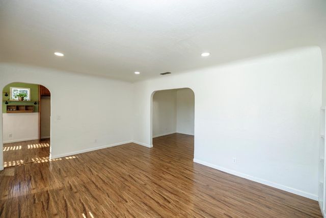 1705 Miller Ave, Modesto, CA 95354