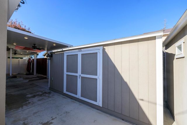 1705 Miller Ave, Modesto, CA 95354