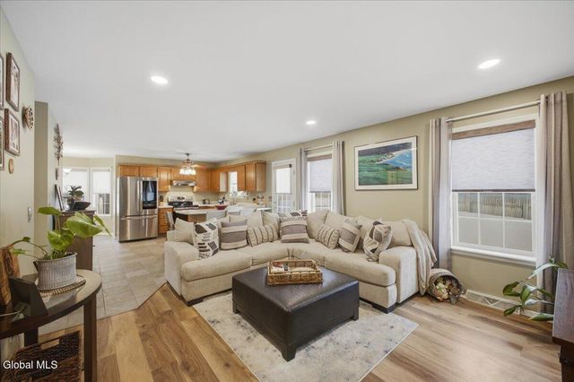 4 Wilshire Boulevard, Saratoga Springs, Outside, NY 12866