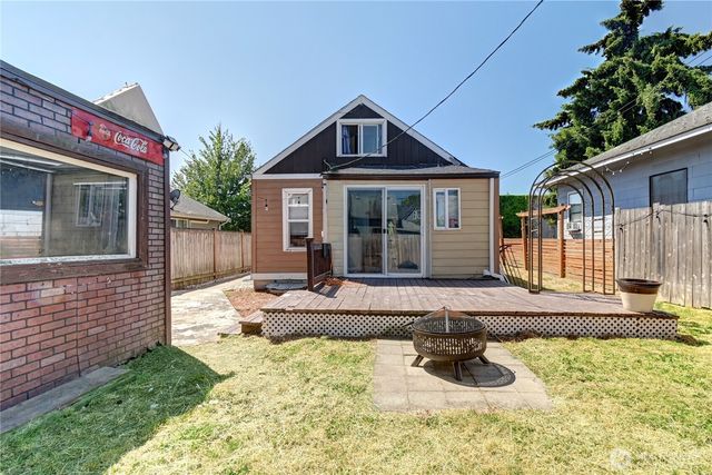2327 Harrison Avenue, Everett, WA 98201