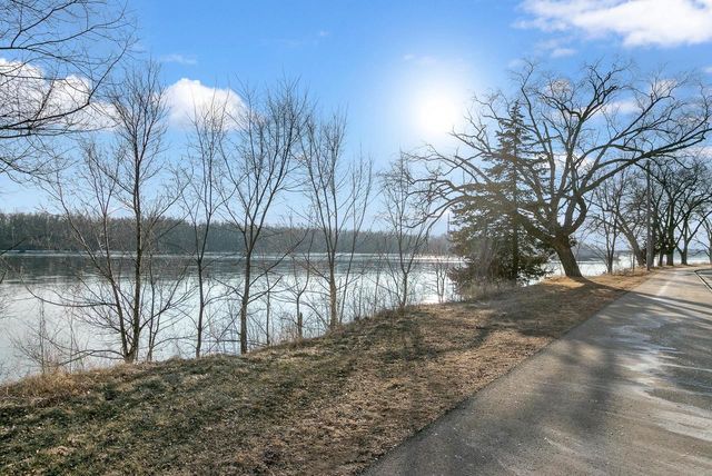 1201 W Conant Street, Portage, WI 53901