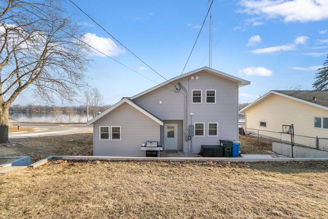 1201 W Conant Street, Portage, WI 53901