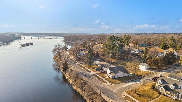 1201 W Conant Street, Portage, WI 53901