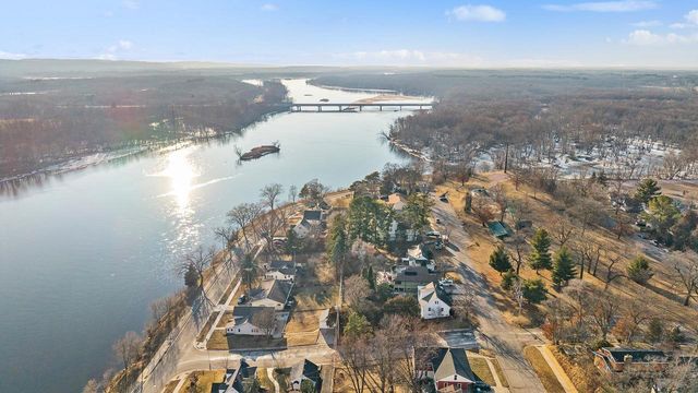 1201 W Conant Street, Portage, WI 53901