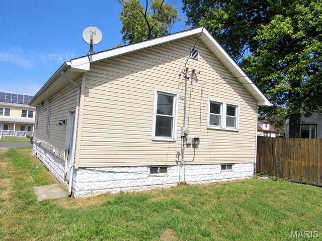 2712 Edwards Street, Granite City, IL 62040